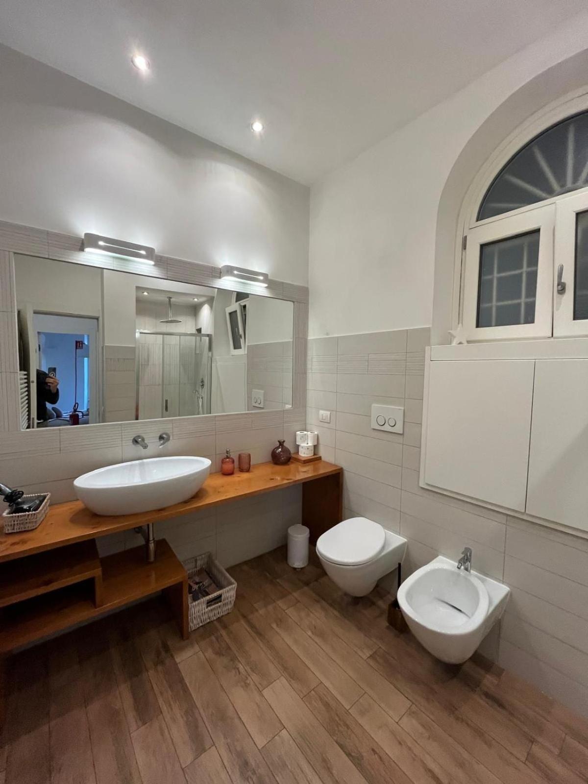 La Dolce Vita - Luxury Colosseum Boutique Apartment Rom Eksteriør billede